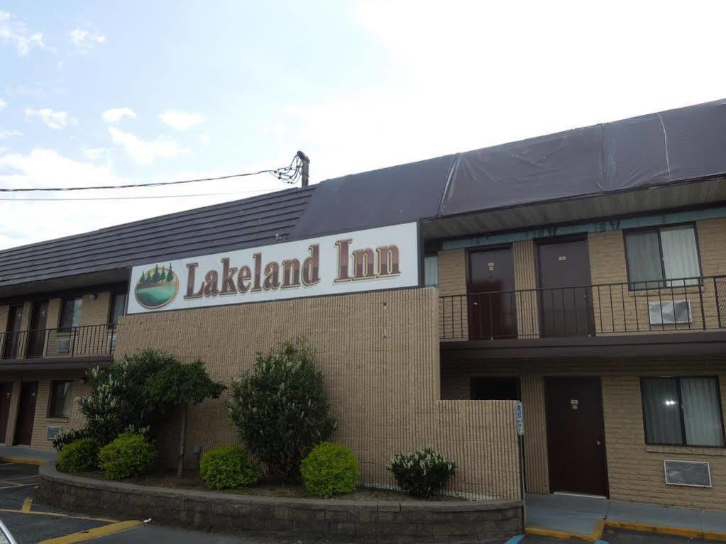 Lakeland Inn - Bohemia Εξωτερικό φωτογραφία